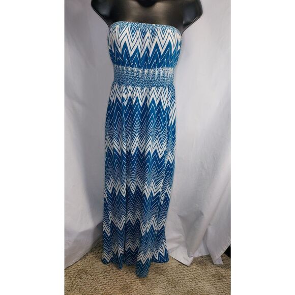 Old Navy Blue chevron tube maxi dress size small - Picture 3 of 5